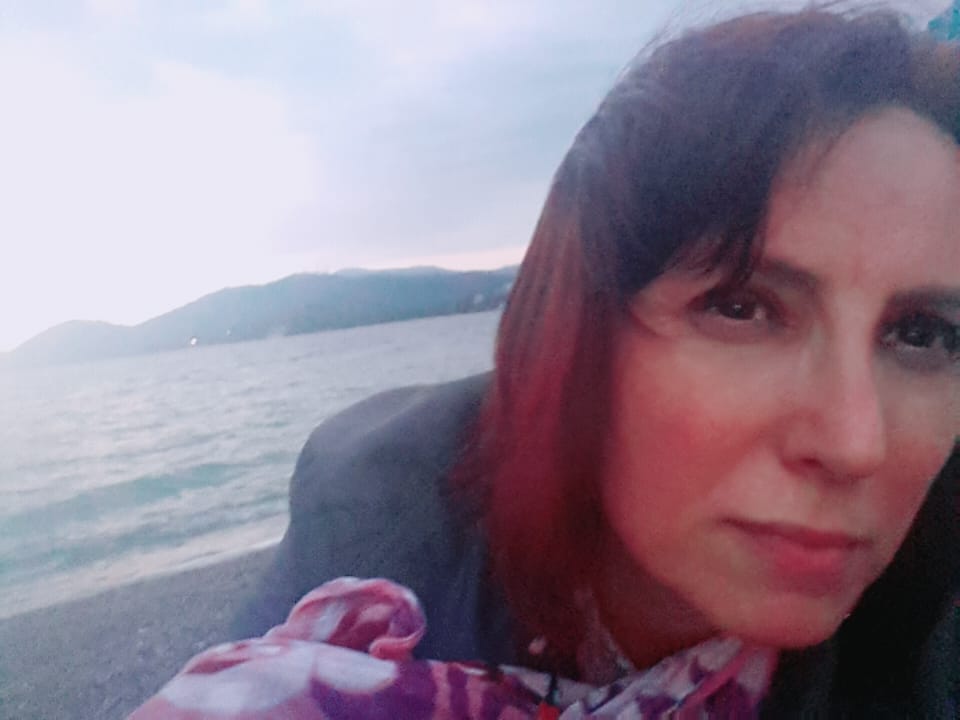 geçmişin geleceğin şimdinin mektuplarda öpüşmesi. 