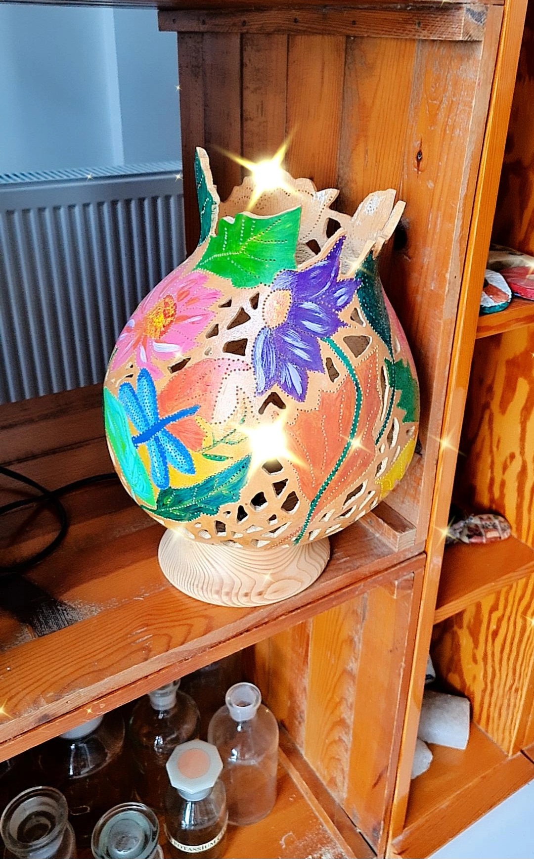 Sanat galerisi gibi eczane...