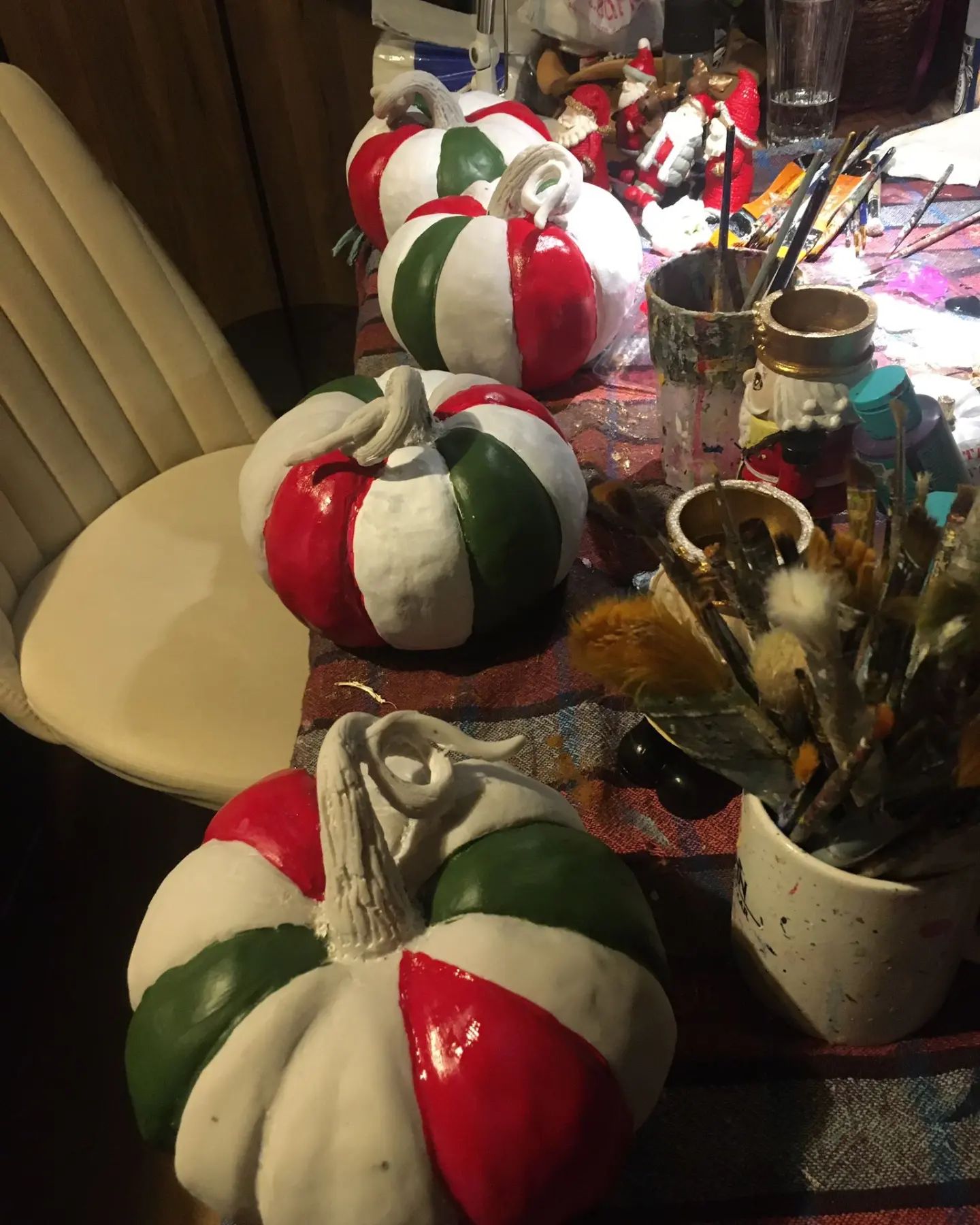 kybele sanat ta yapılan tüm üretimler altı tıp öğrencisine burs sağlıyor